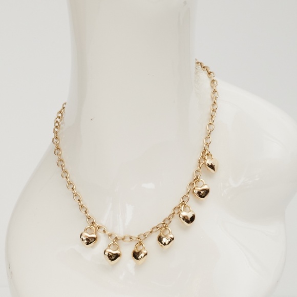 CHANEL LIGHT GOLD CC TURNLOCK MINI HEARTS NECKLACE (2022) - Picture 9 of 9